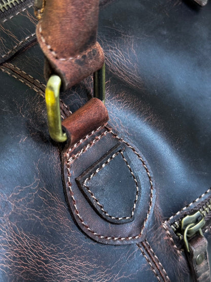 Dark Vittoria Duffle